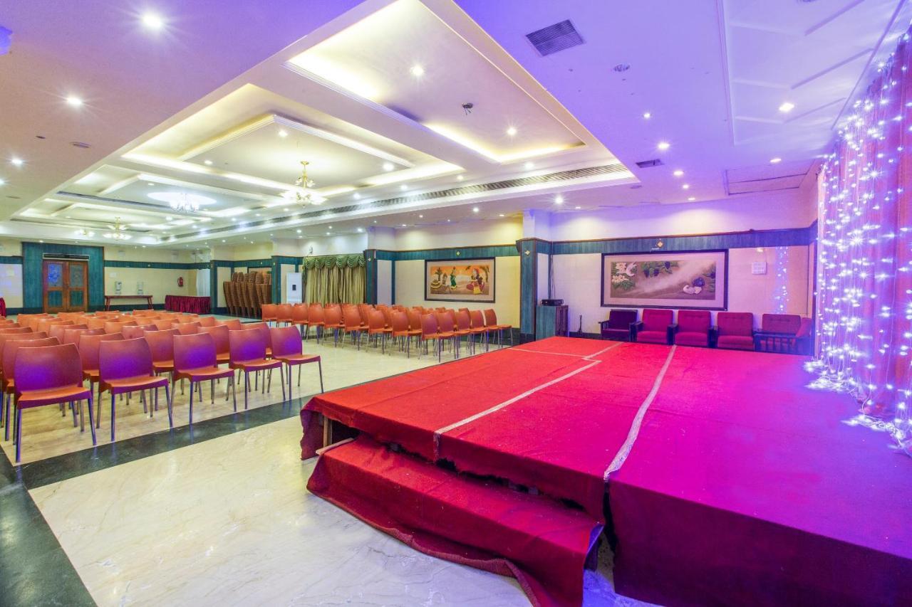 Capital O 69831 Hotel Mount Heera チェンナイ エクステリア 写真