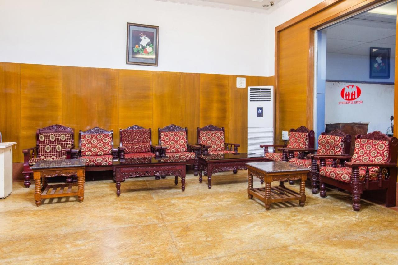 Capital O 69831 Hotel Mount Heera チェンナイ エクステリア 写真
